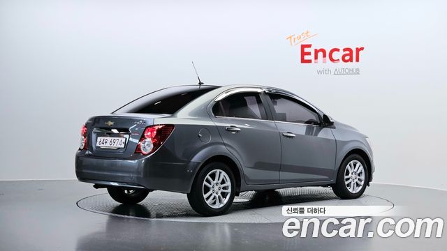 Chevrolet Aveo 2015 thumb 3