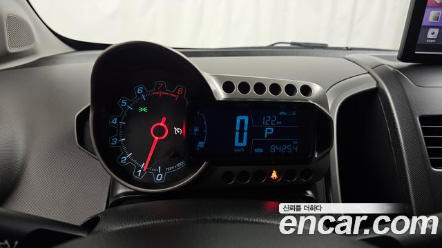 Chevrolet Aveo 2015 thumb 8
