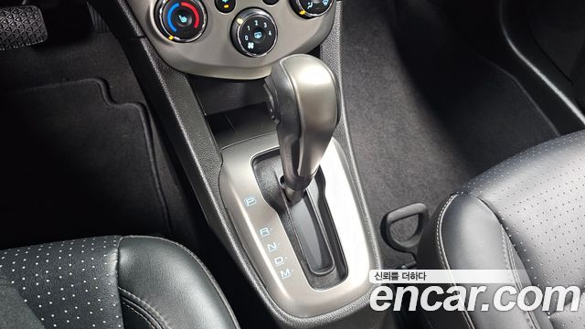 Chevrolet Aveo 2015 thumb 9