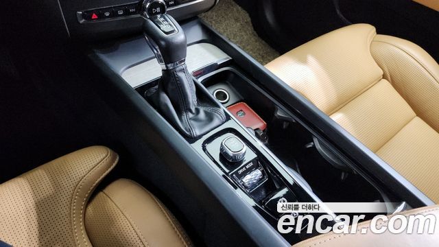 Volvo XC60 2020 thumb 10