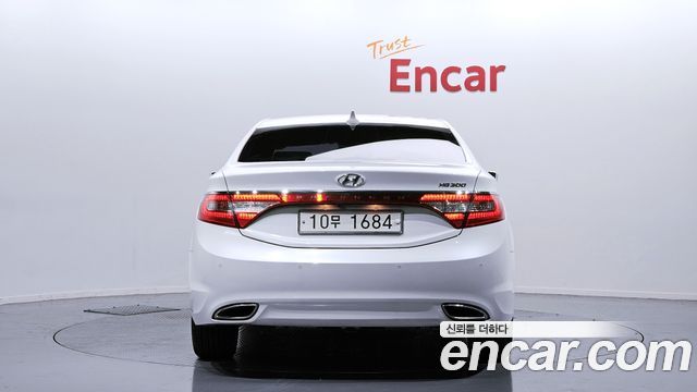 Hyundai Grandeur 2011 thumb 5