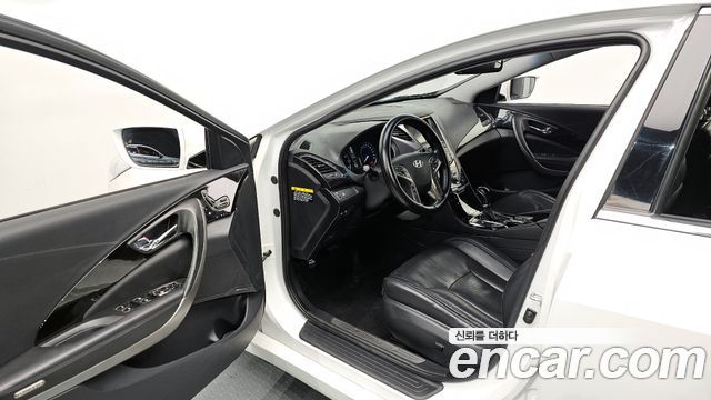Hyundai Grandeur 2011 thumb 11