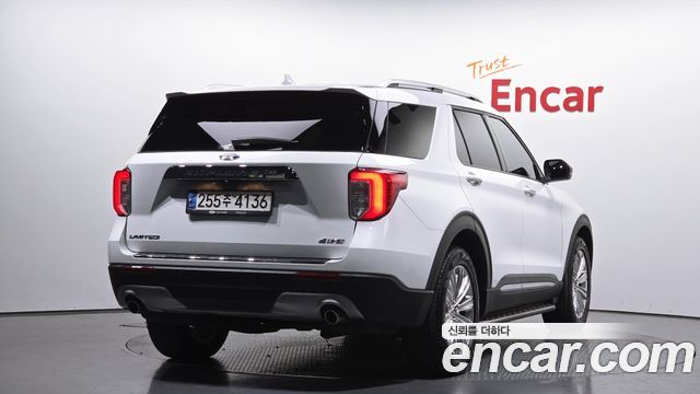 Ford Explorer 2021 thumb 3
