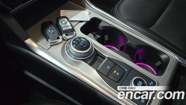 Ford Explorer 2021 thumb 10