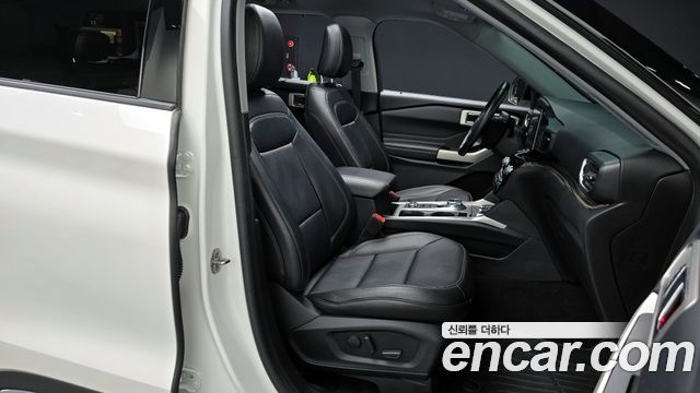 Ford Explorer 2021 thumb 11