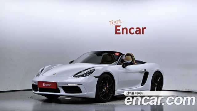 Porsche Cayman 2017 thumb 2