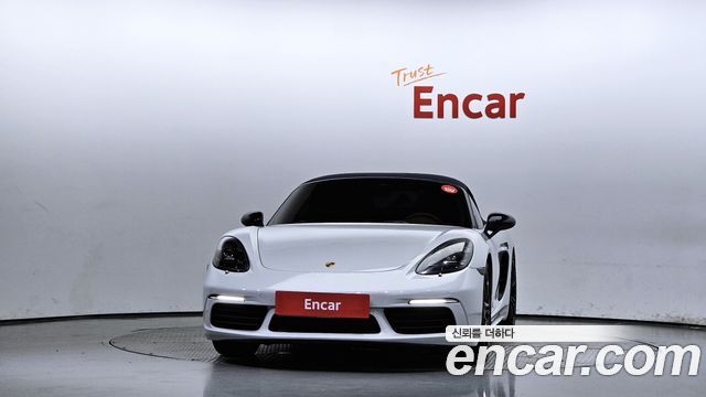 Porsche Cayman 2017 thumb 4