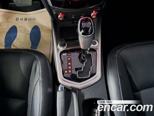 SsangYong Tivoli 2015 thumb 10