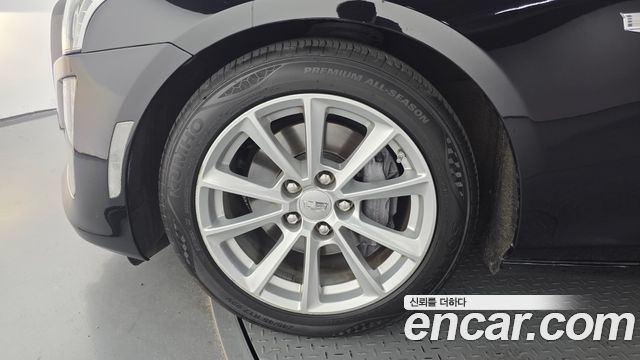 Cadillac CTS 2017 thumb 6