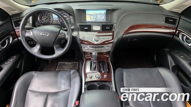Infiniti Q70 2016 thumb 7