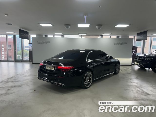 Mercedes-Benz S-Class 2023 thumb 3