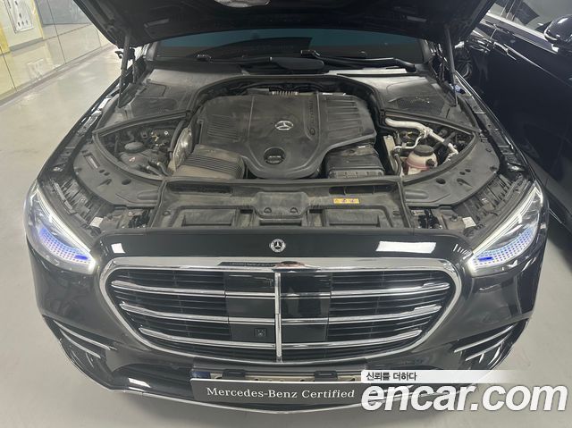 Mercedes-Benz S-Class 2023 thumb 6