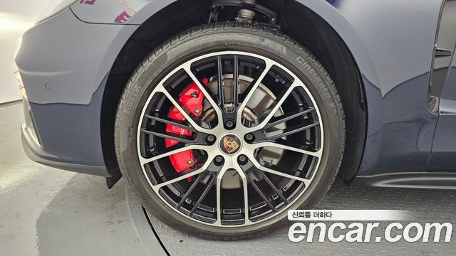 Porsche Panamera 2021 thumb 6