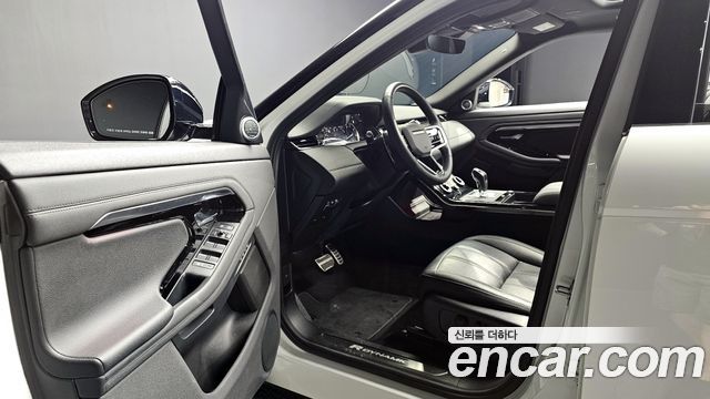 Land Rover Range Rover Evoque 2023 thumb 12