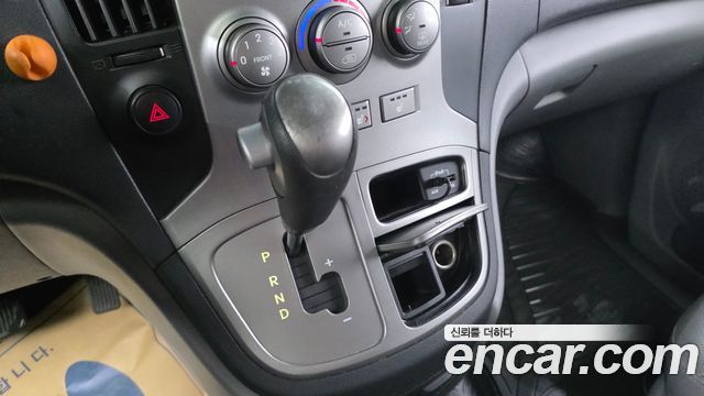 Hyundai Starex 2014 thumb 10