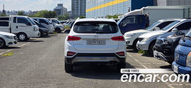 Hyundai Santa Fe 2019 thumb 5