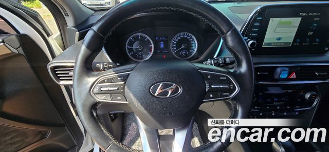 Hyundai Santa Fe 2019 thumb 8