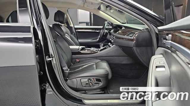 Genesis G90 2020 thumb 10