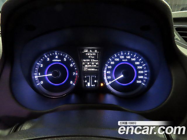 Hyundai Grandeur 2014 thumb 10