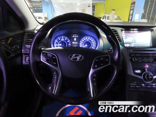 Hyundai Grandeur 2014 thumb 11
