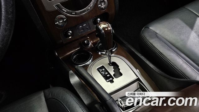 SsangYong Rexton 2012 thumb 9