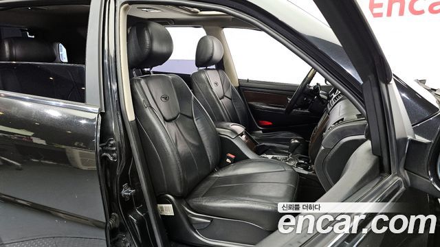 SsangYong Rexton 2012 thumb 10