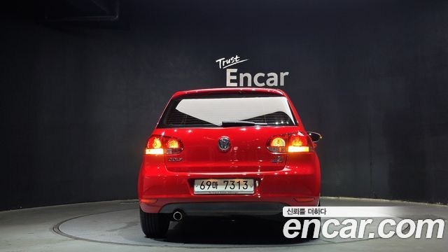 Volkswagen Golf 2011 thumb 5