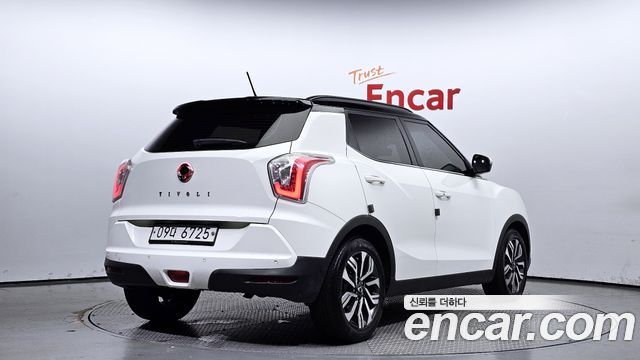 SsangYong Tivoli 2018 thumb 3