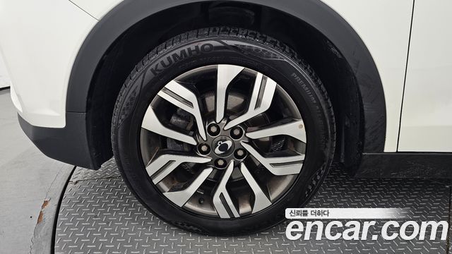 SsangYong Tivoli 2018 thumb 6