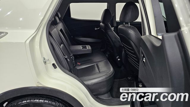 SsangYong Tivoli 2018 thumb 12