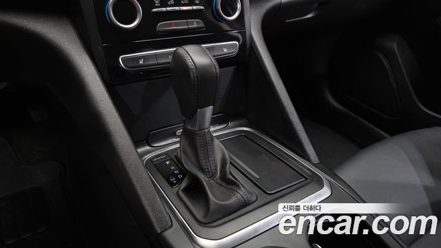 Renault Korea SM6 2016 thumb 9