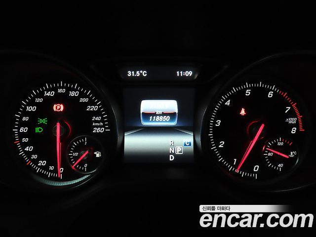 Mercedes-Benz GLA 2019 thumb 8