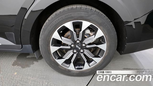 Kia Carnival 2021 thumb 6