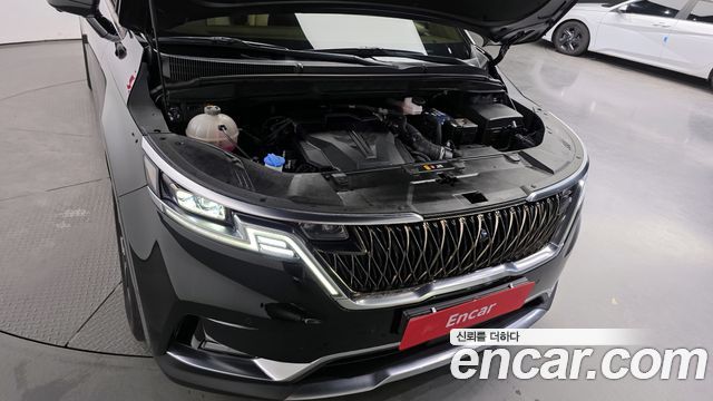 Kia Carnival 2021 thumb 7