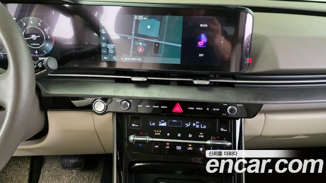Kia Carnival 2021 thumb 12