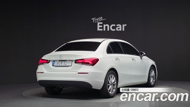 Mercedes-Benz A-Class 2020 thumb 3