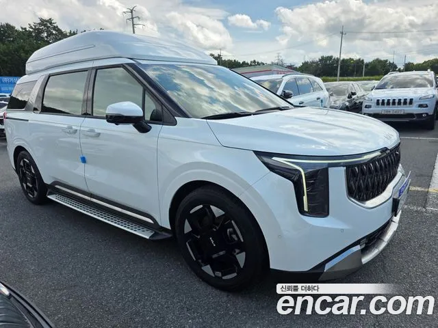 Kia Carnival 2024 thumb 4