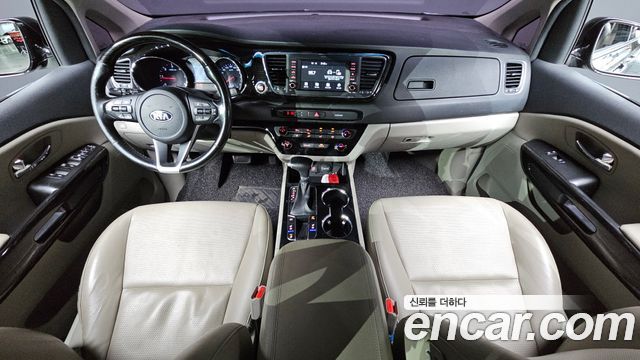 Kia Carnival 2018 thumb 7
