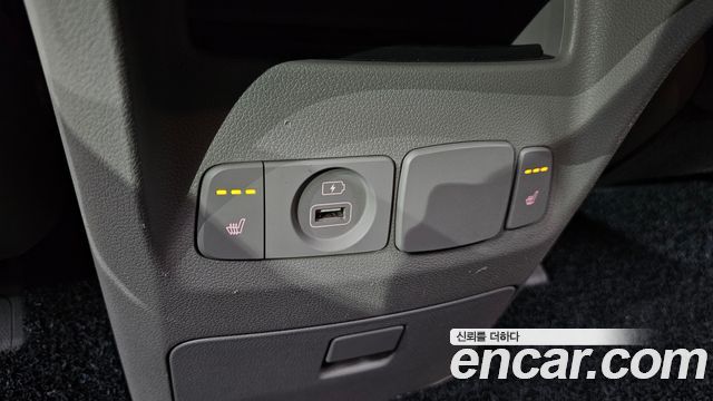 Kia Carnival 2018 thumb 12