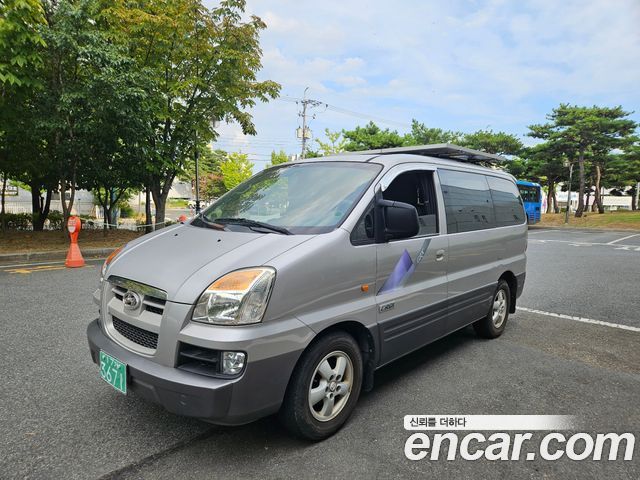 Hyundai Starex 2004 thumb 2