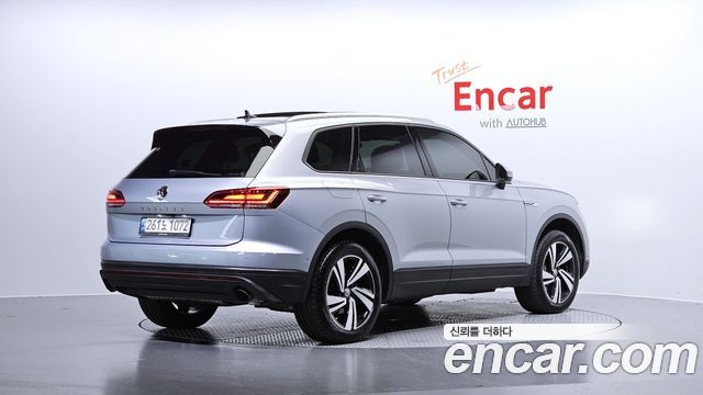Volkswagen Touareg 2020 thumb 3