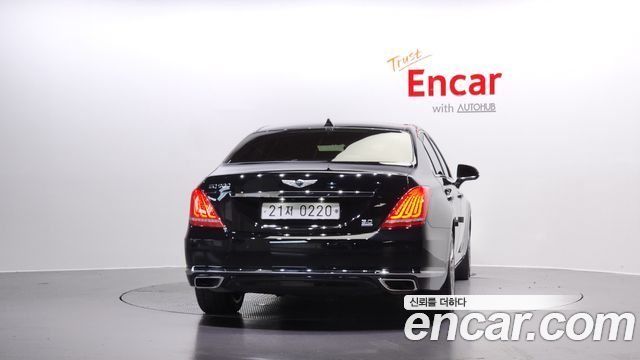 Genesis G90 2016 thumb 5