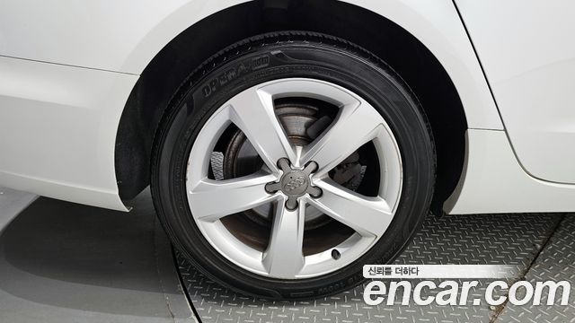 Audi A6 2014 thumb 5
