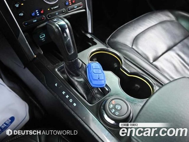 Ford Explorer 2015 thumb 10