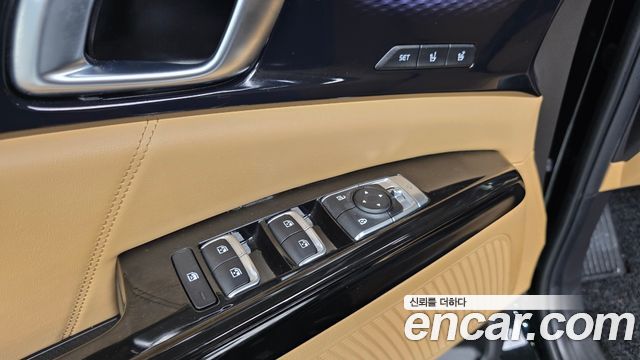 Kia Carnival 2023 thumb 11