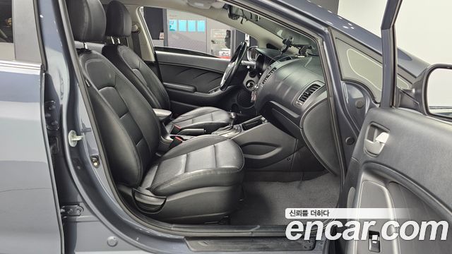 Kia K3 2014 thumb 12