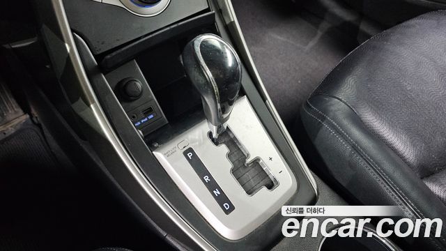 Hyundai Avante 2011 thumb 9