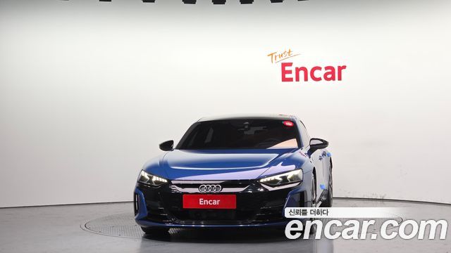 Audi e-tron 2022 thumb 4