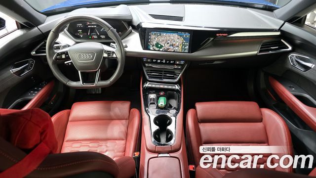 Audi e-tron 2022 thumb 8