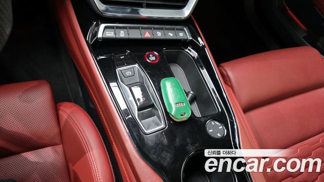 Audi e-tron 2022 thumb 10